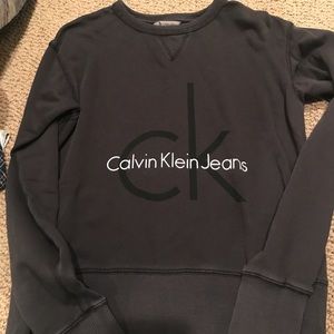 Calvin Klein crewneck. Never worn. Size small